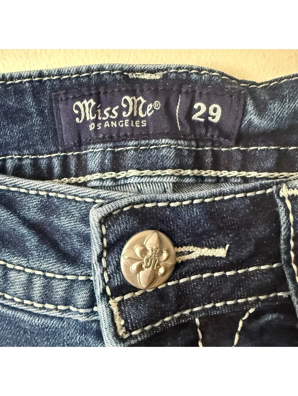 Miss Me Jeans Size 29 Bootcut Y2K Embellished Cross Pocket Bling Western 30/31